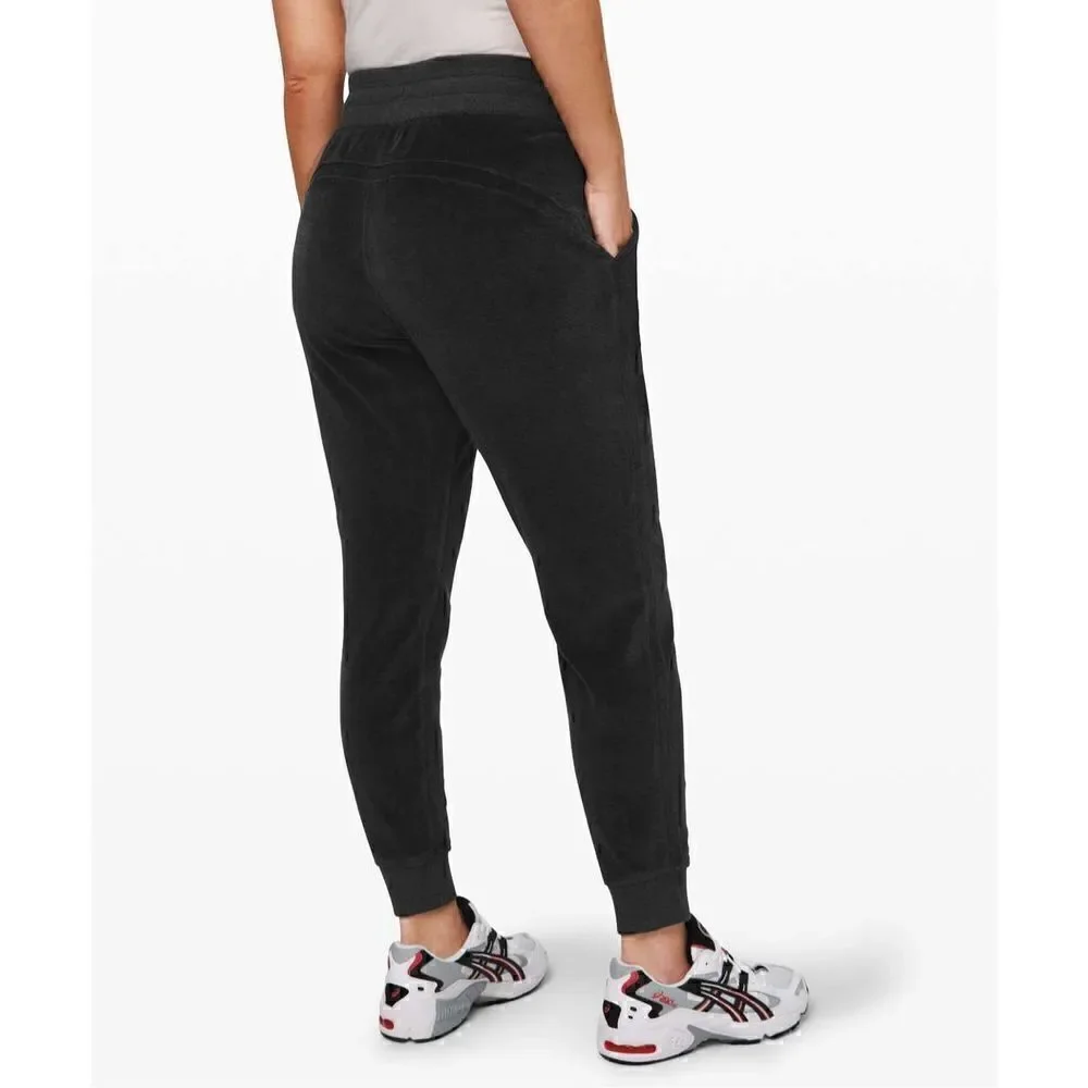 Womens Lululemon Warm Down Jogger